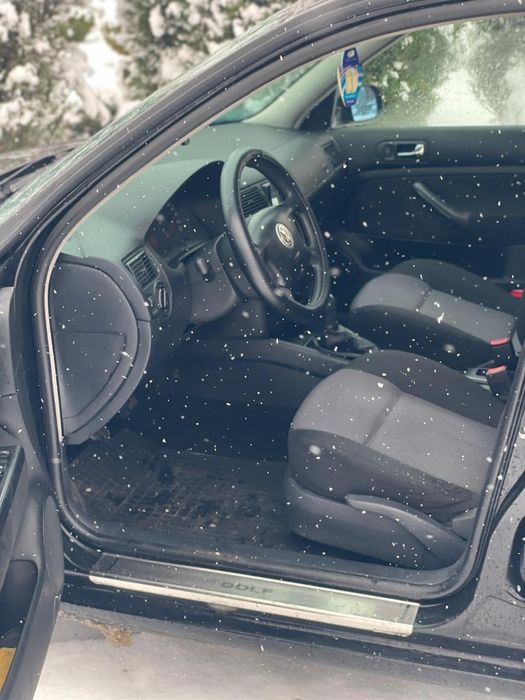 Продам Volkswagen Golf 4