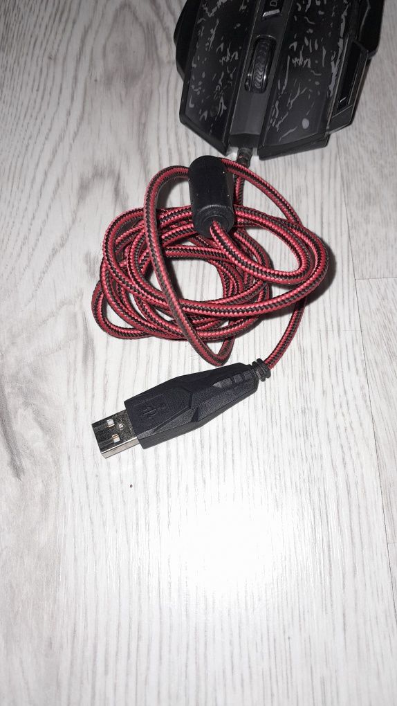 Myszka gamingowa RGB