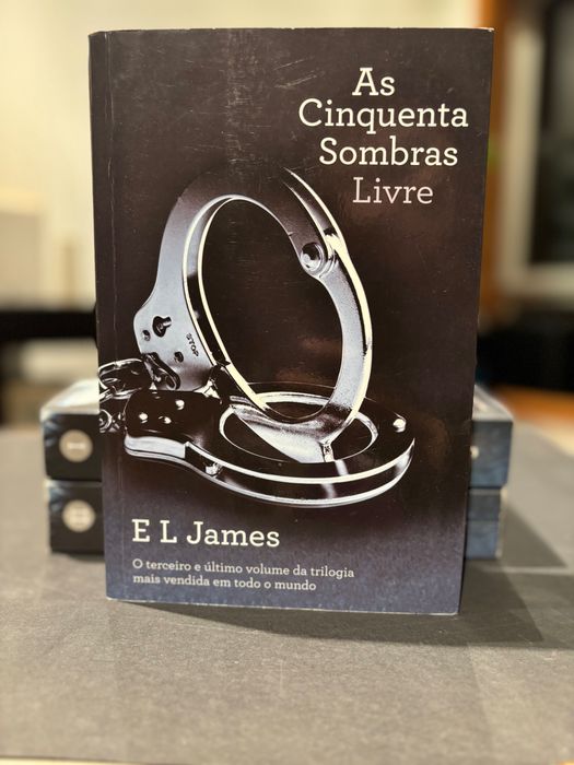 Coleção Completa da Trilogia "As Cinquenta Sombras" - E. L. James