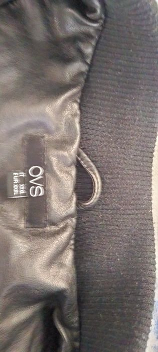 Курточка кожзам байкерская практически новая