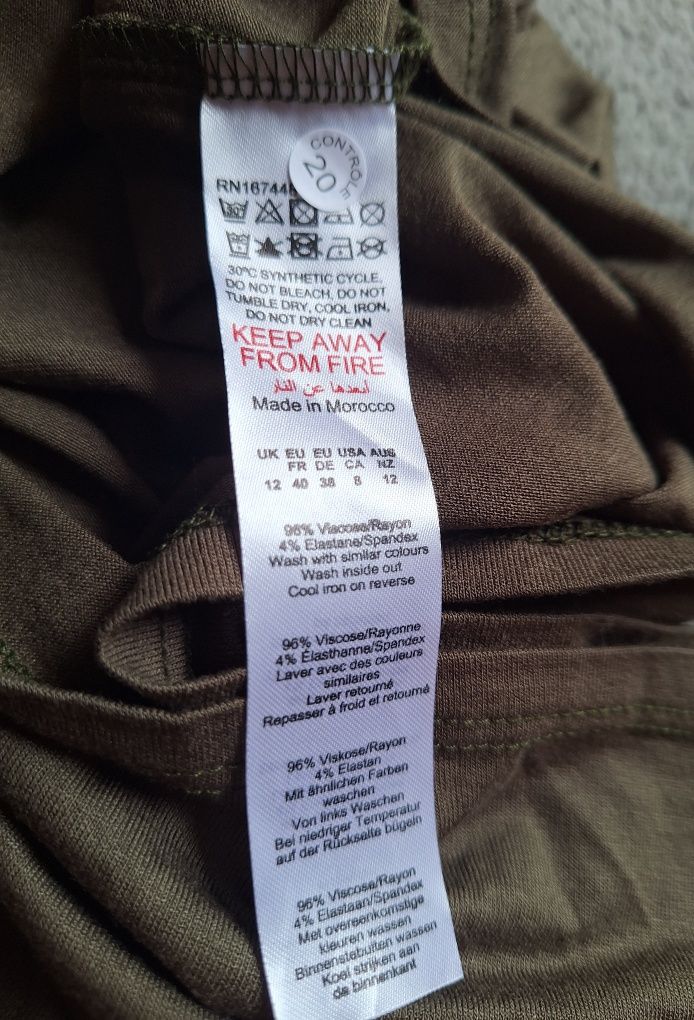 Długa sukienka maxi khaki Nowa marka PrettyLittleThing rozmiar L 40
