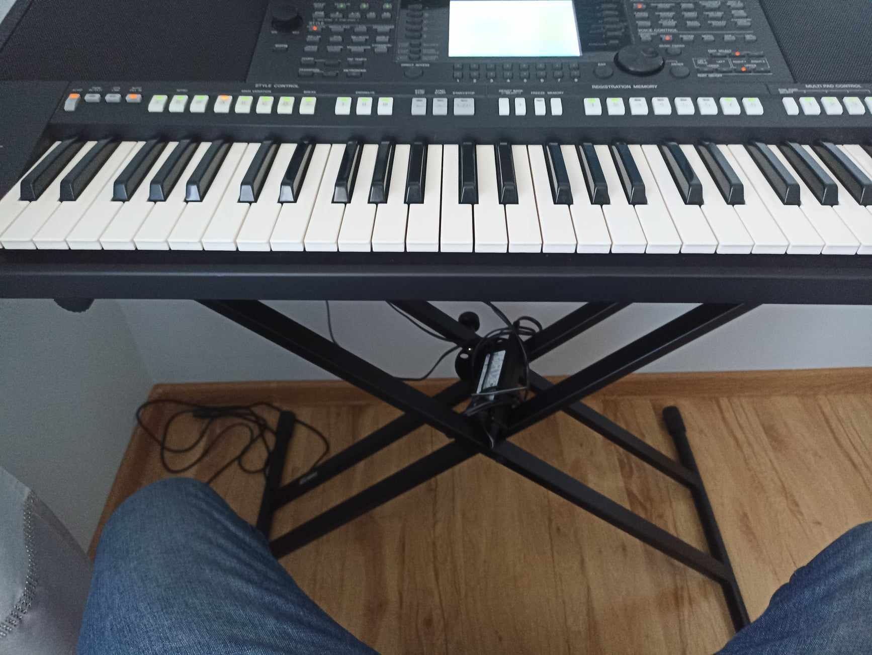 Keyboard Yamaha psr-s750 + style  organy