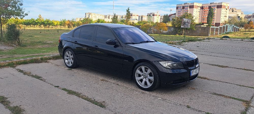 BMW e90! 2.5 бензин.