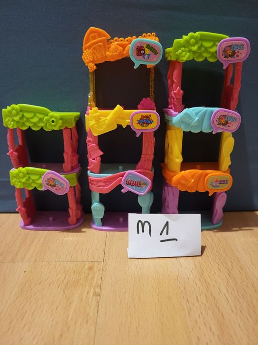 MOJI POPS domki 8 szt 
Dzień dobry 
Na sprzedaż kolekcja mojej córki .