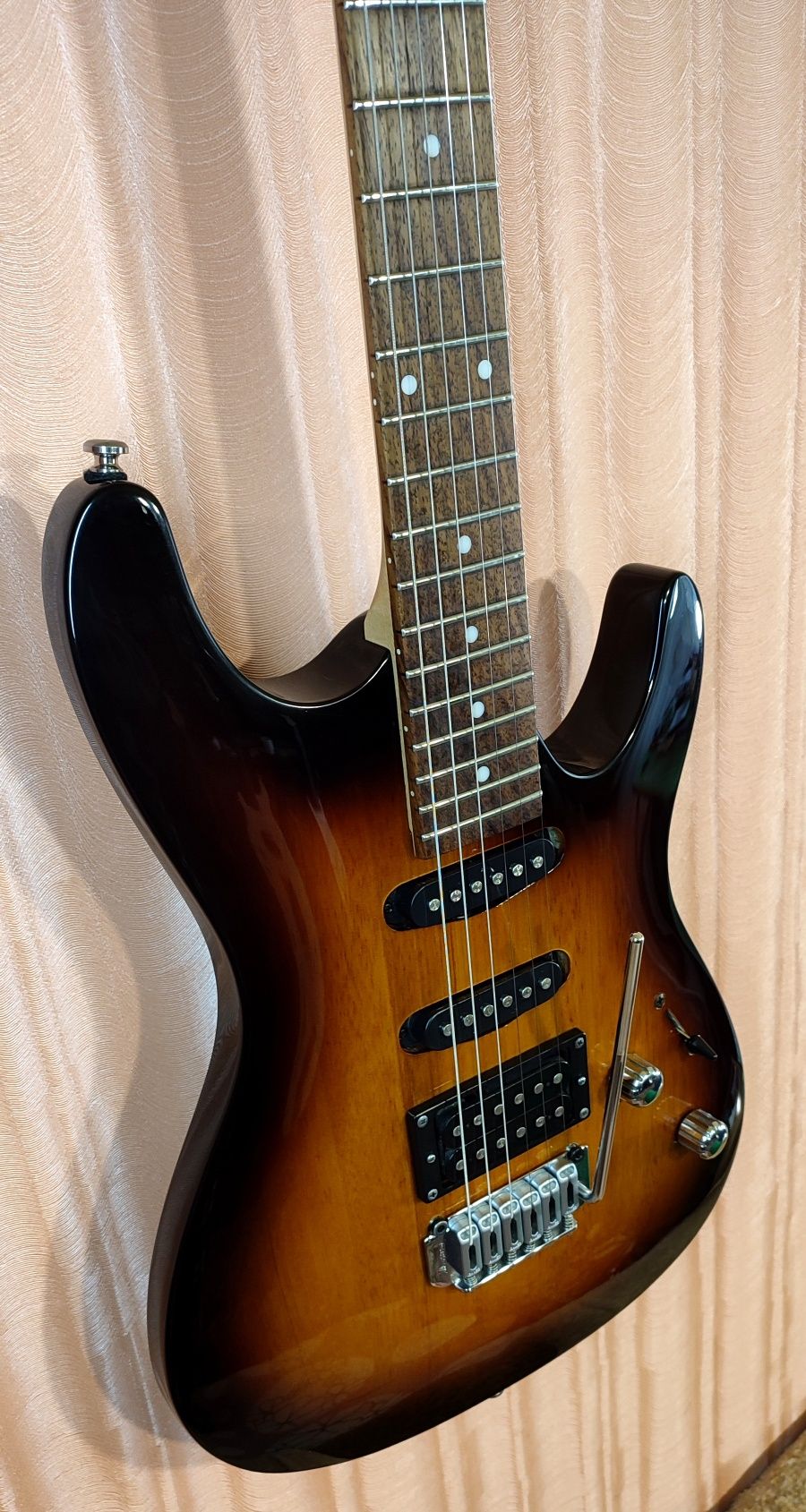 Ibanez GIO GSA 60 (Sunburst) - Электрогитара суперстрат/Електрогітара