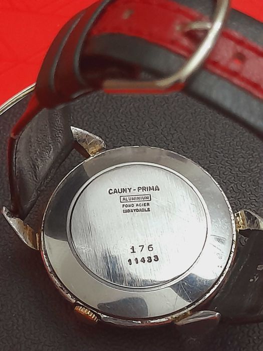 Relógio Vintage CAUNY Corda Manual