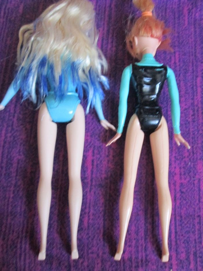 Bonecas Ana e Elsa e Barbie