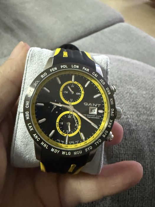 Relógio GANT  Preto e Amarelo
