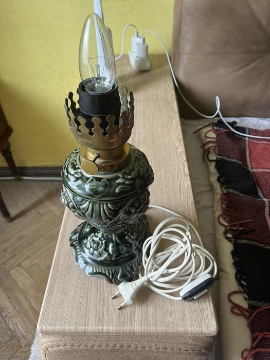 Лампа настольная