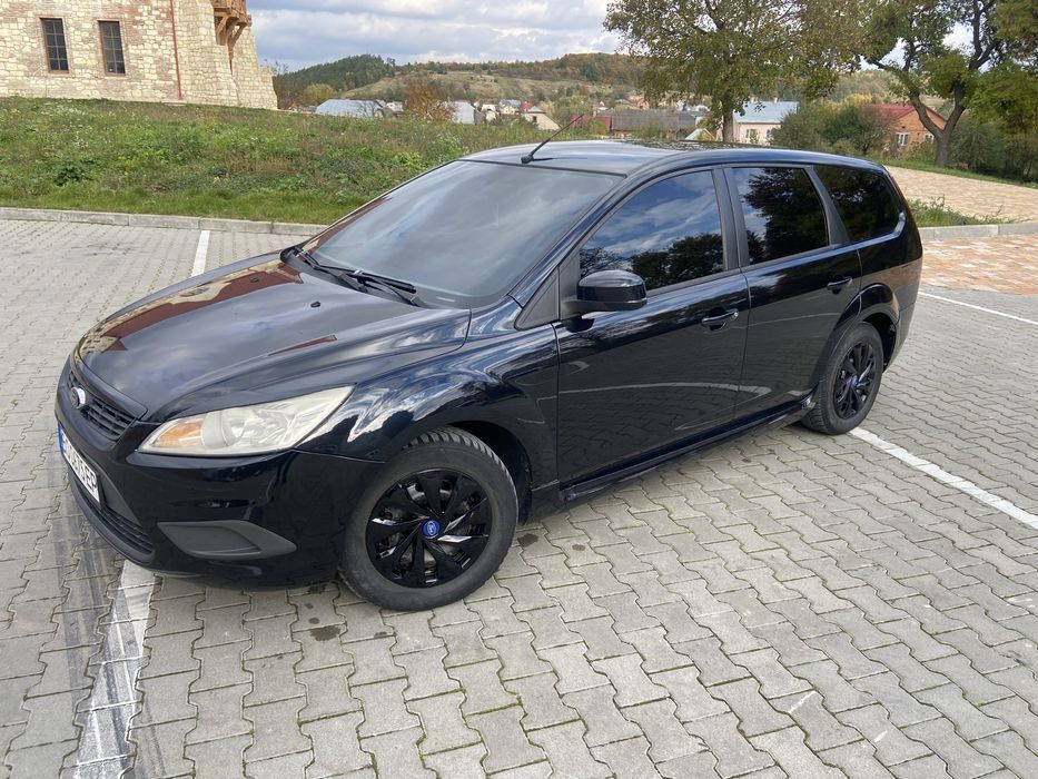 Форд фокус 2 в хорошому стані