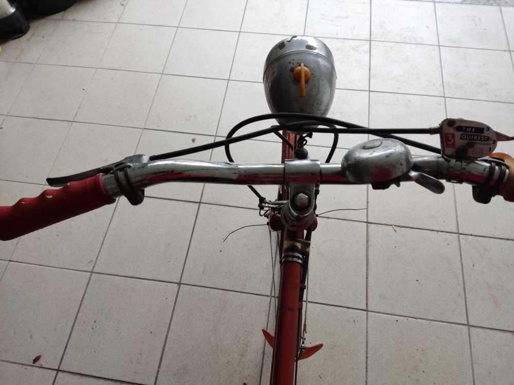 Bicicleta Antiga, "Pasteleira"