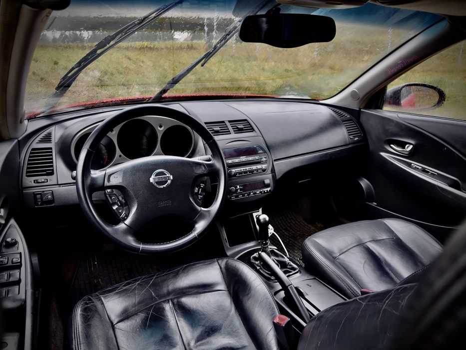 Nissan Altima 3.5 V6 250KM Manual