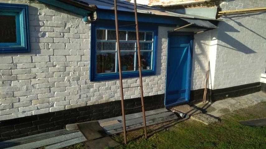 Будинок з господарськими будівлями с. Каленики, Полтавський район