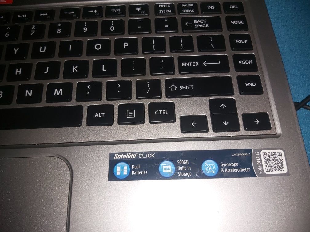 Toshiba Satellite Click W35