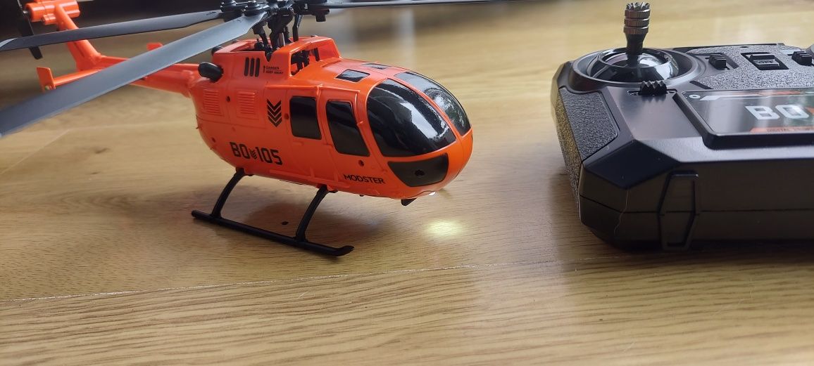 Helikopter jednowirnikowy Modster.