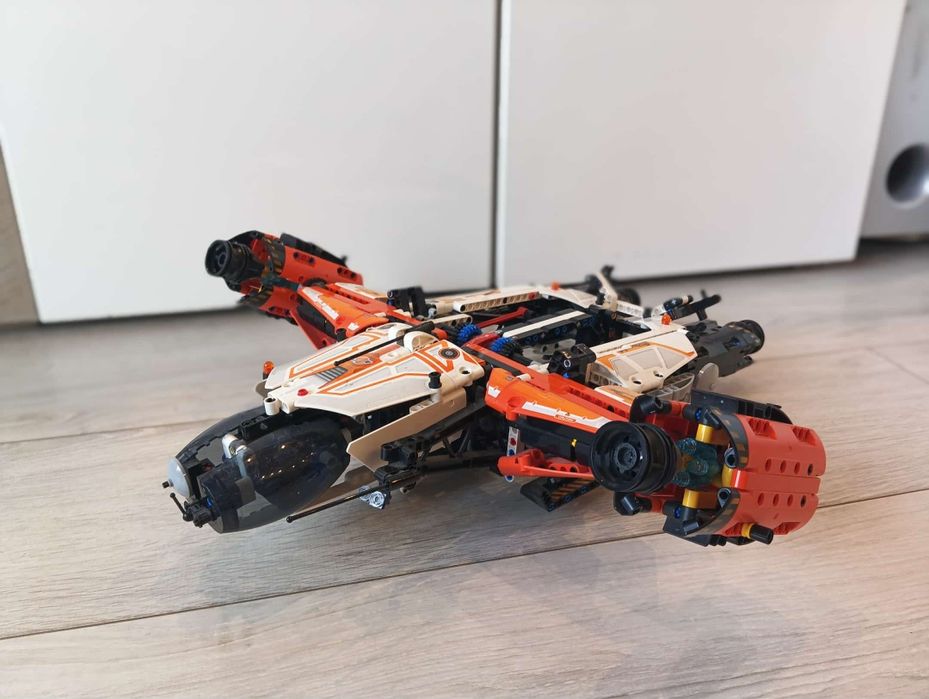 Lego Technic space 42181