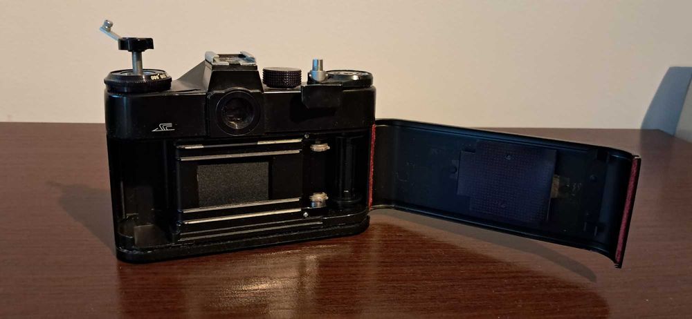 Aparat Zenit ET i Praktica MTL50