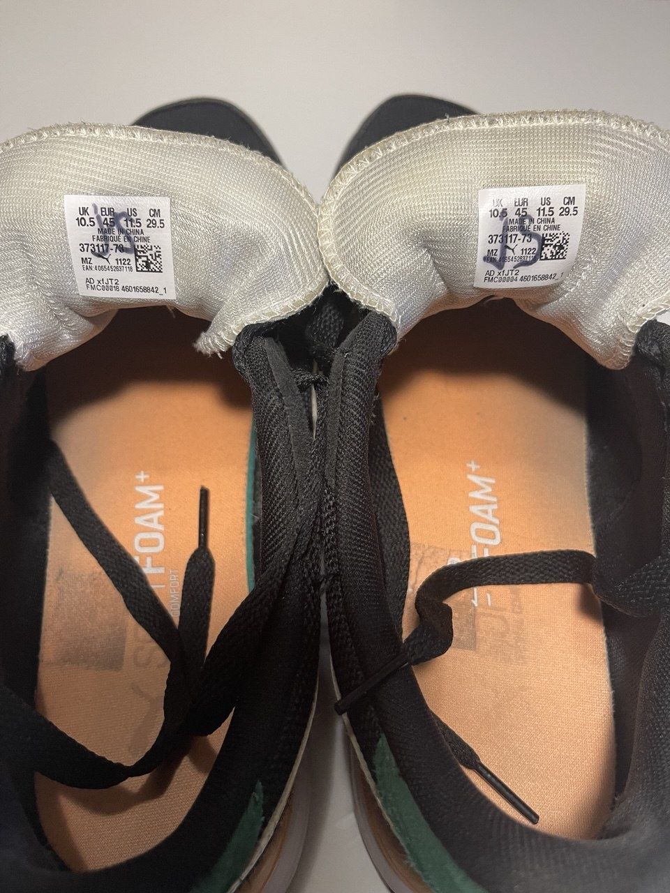 Кроссовки фирмы Puma.