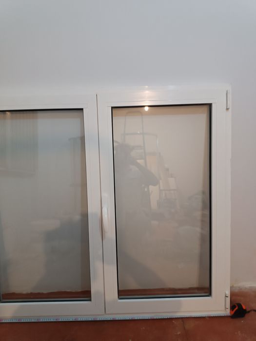Janela de alumínio vidro duplo  160€