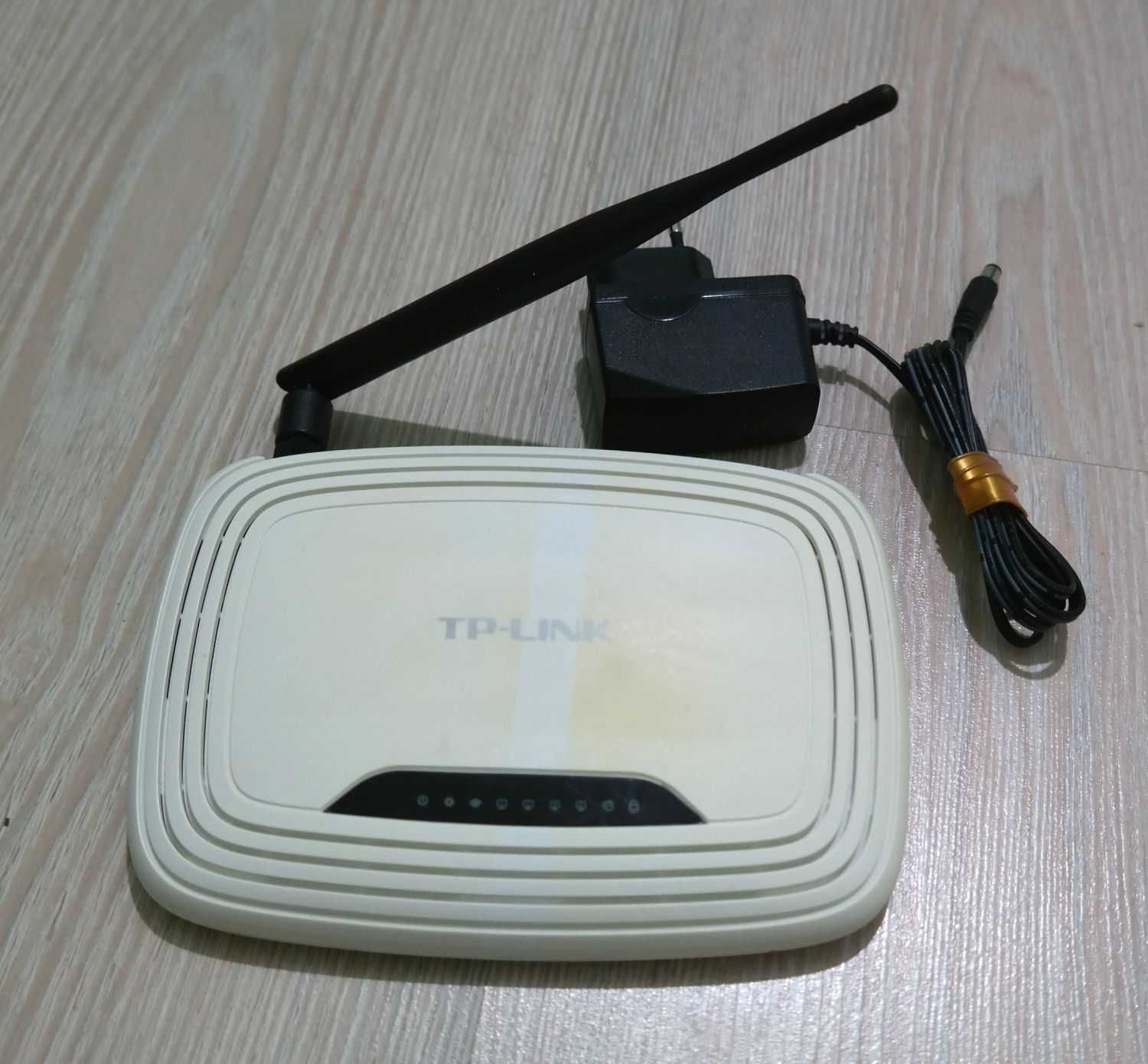 Маршрутизатор TP-LINK TL-WR741ND Роутер