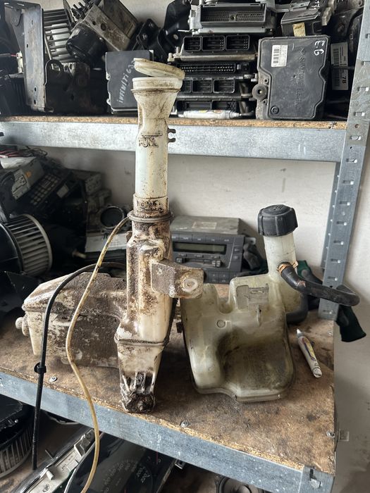 Бачек розширительный омывателя дача супер нова рено логан кенго