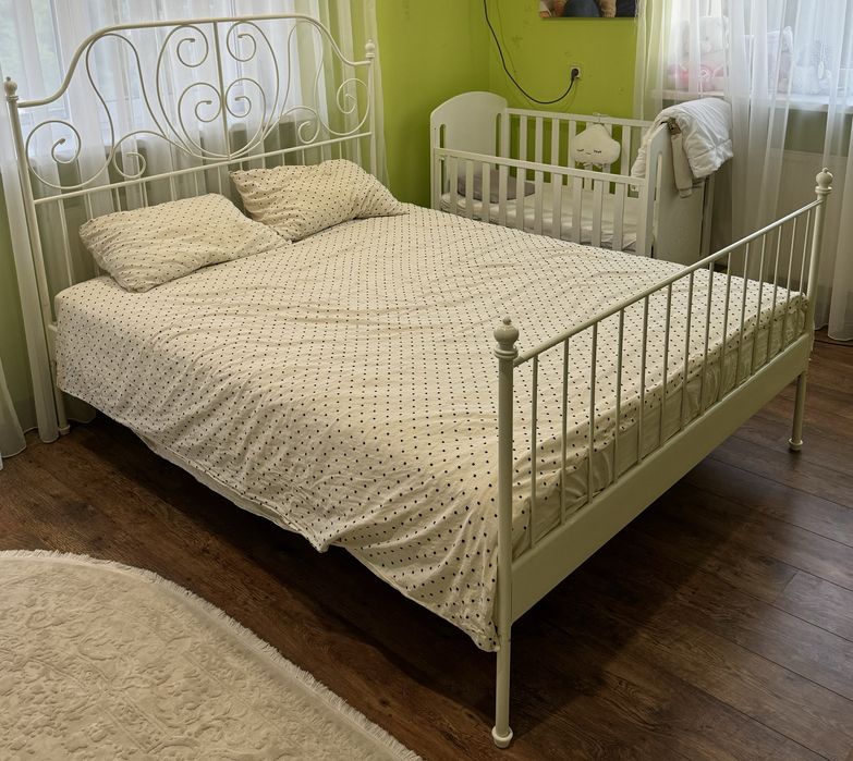 Продам Спальне Ліжко