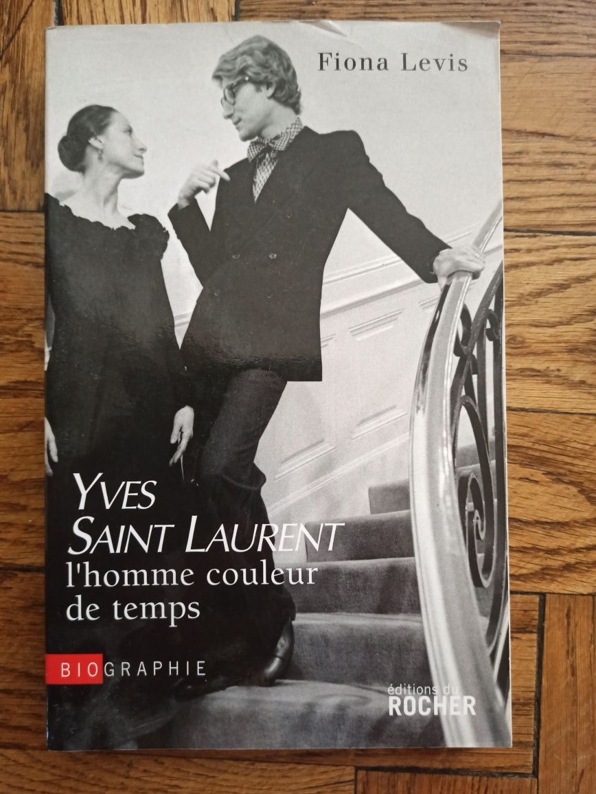 Yves Saint Laurent biographie Fiona Levis