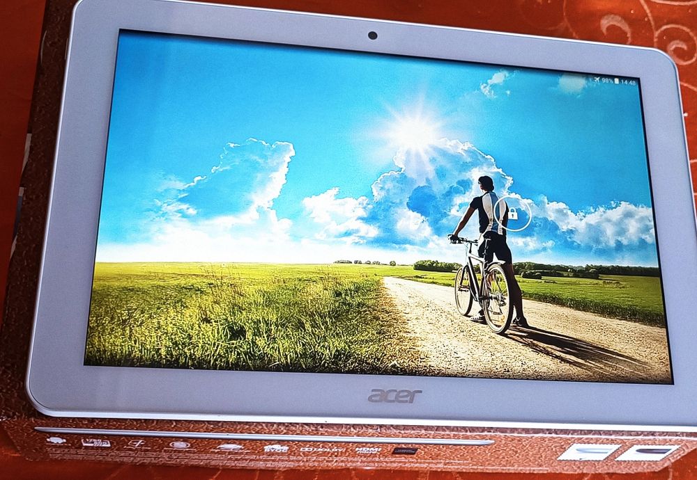 Acer Iconia Tab 10"