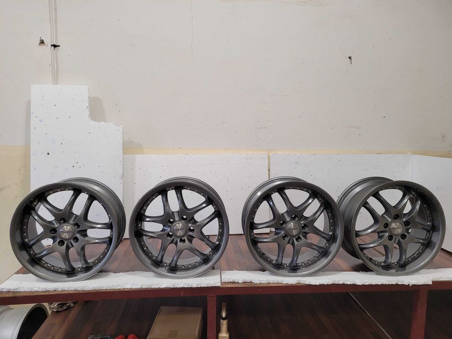 4szt Felgi firmy Dezent 5x112 8Jx17 et 35 rant