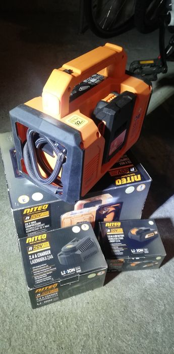Akumulatorowy kompresor 20V MAX Niteo + akumulator + ładowarka