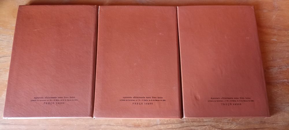 Gramáticas antigas de Português e Inglês