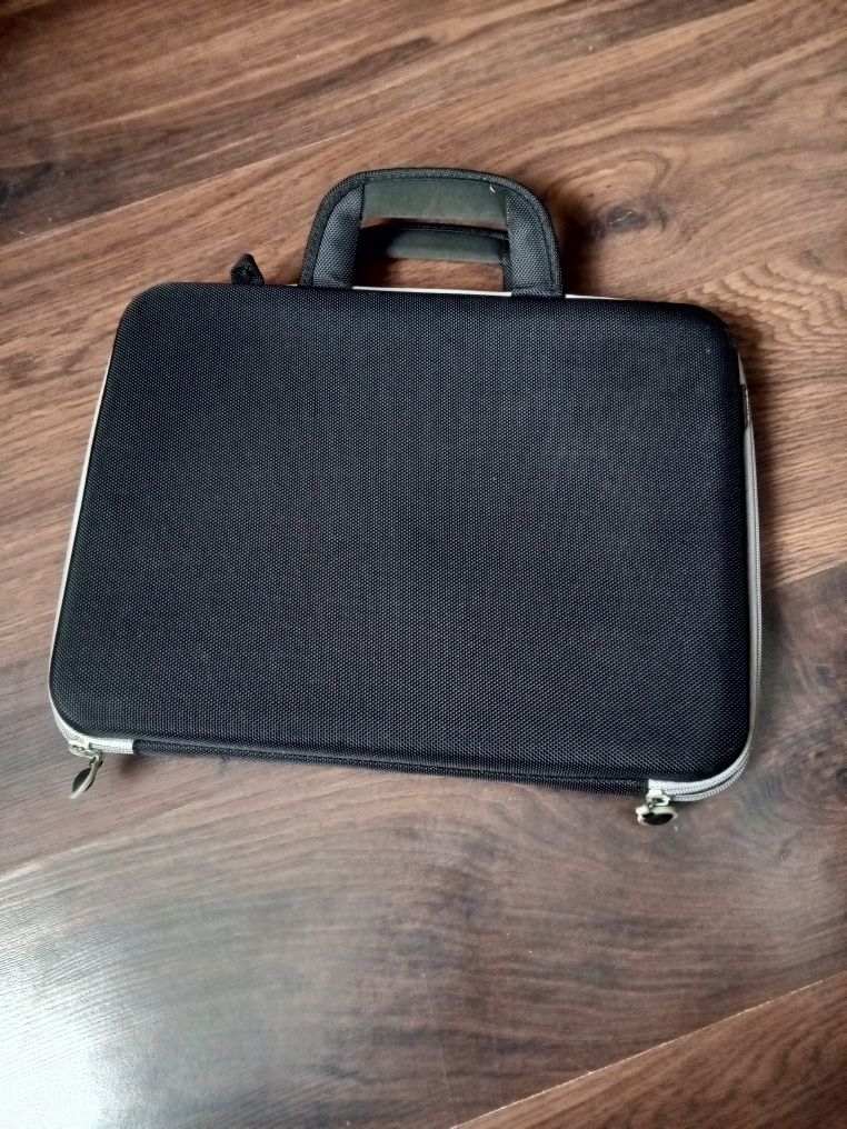Torba na laptopa r wys. 26 szer.35