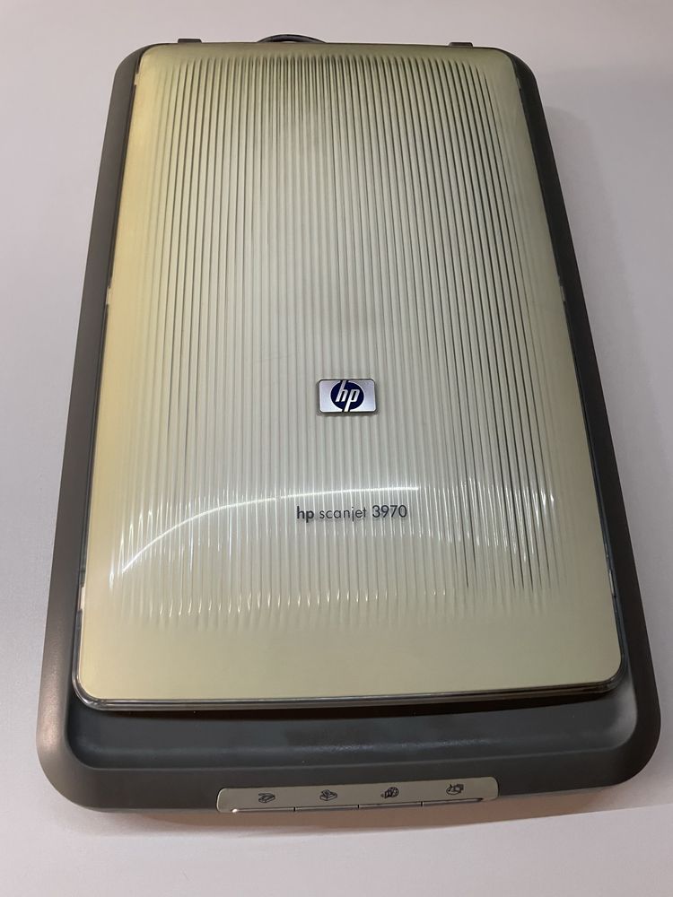 Продам свій сканер Canon F915300 від Asus (робочій, провода є)