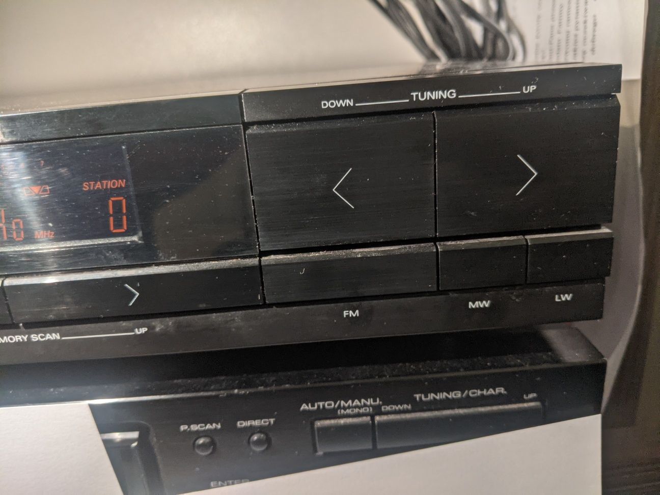 GRUNDIG T8200 MK II tuner radiowy cyfrowy radio