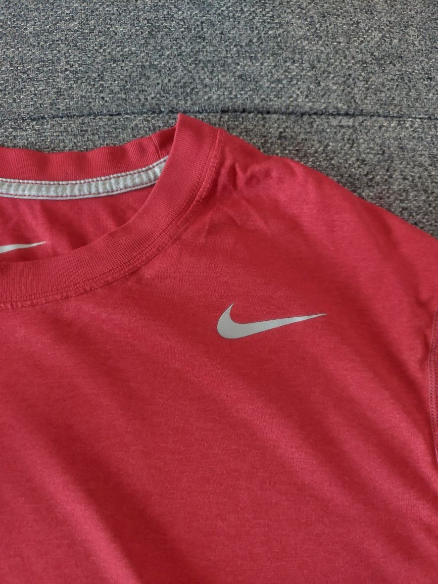 Koszulka t-shirt męski czerwony Nike L