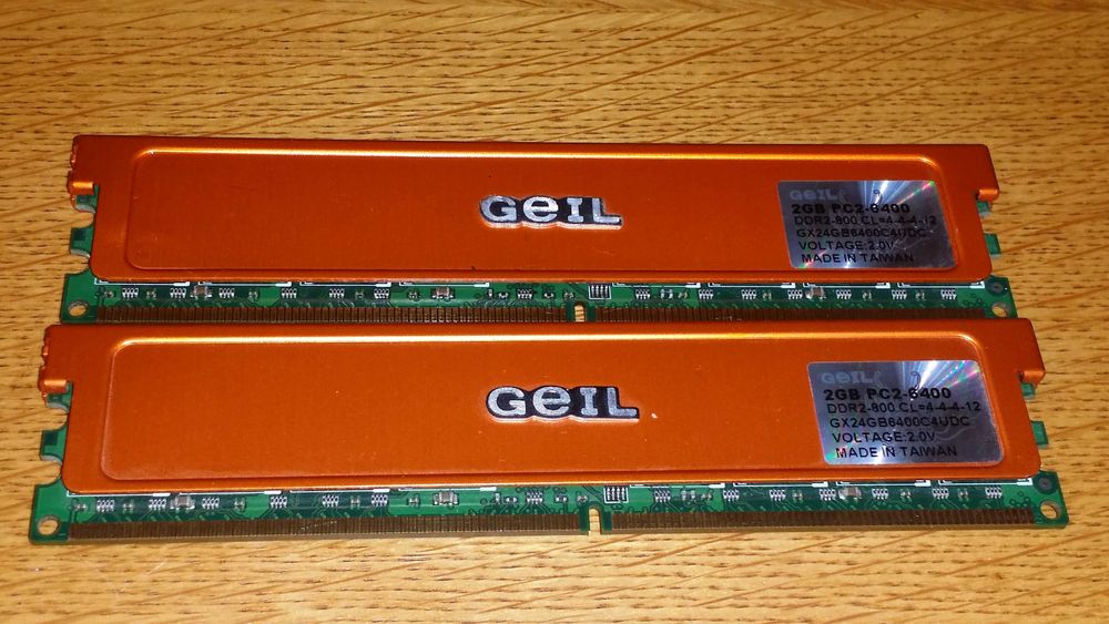 Pamięć RAM Geil DDR2 PC2-6400 (2x2GB) 800MHz