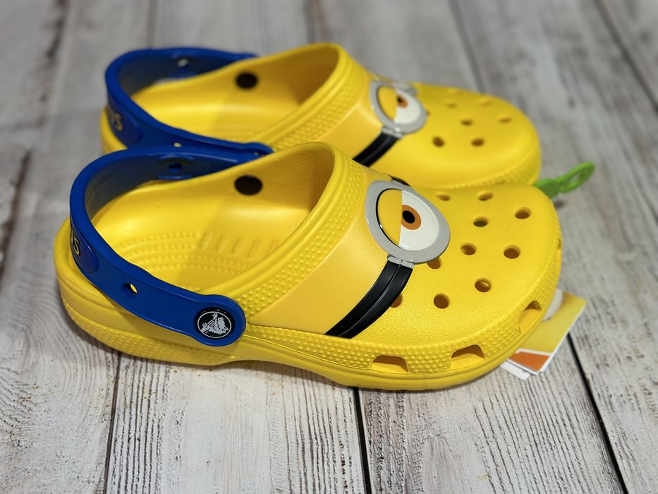 Дитячі шльопанці Crocs x Minions розмір j3