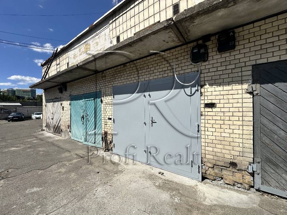Продаж гаражного приміщення 36 кв.м. на Березняках