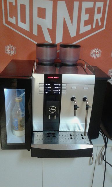 Професійний суперавтомат кофемашина кавовий апарат кофеварка кавоварка