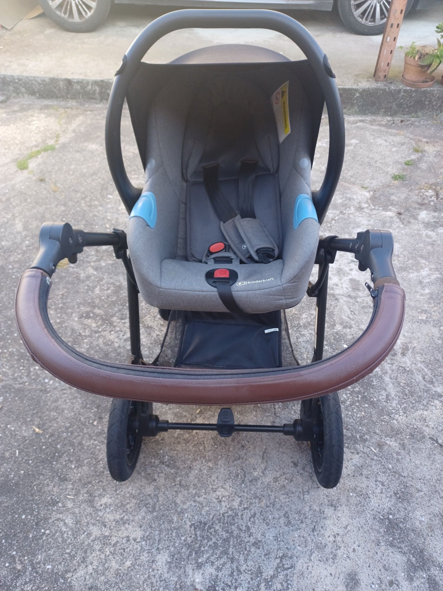 Vendo carro de bebé e ovo