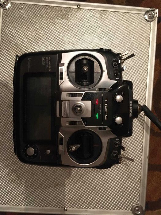 Nadajnik Futaba T12FG  2,4 GHz