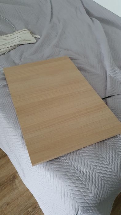 Полиця з дсп на колесиках