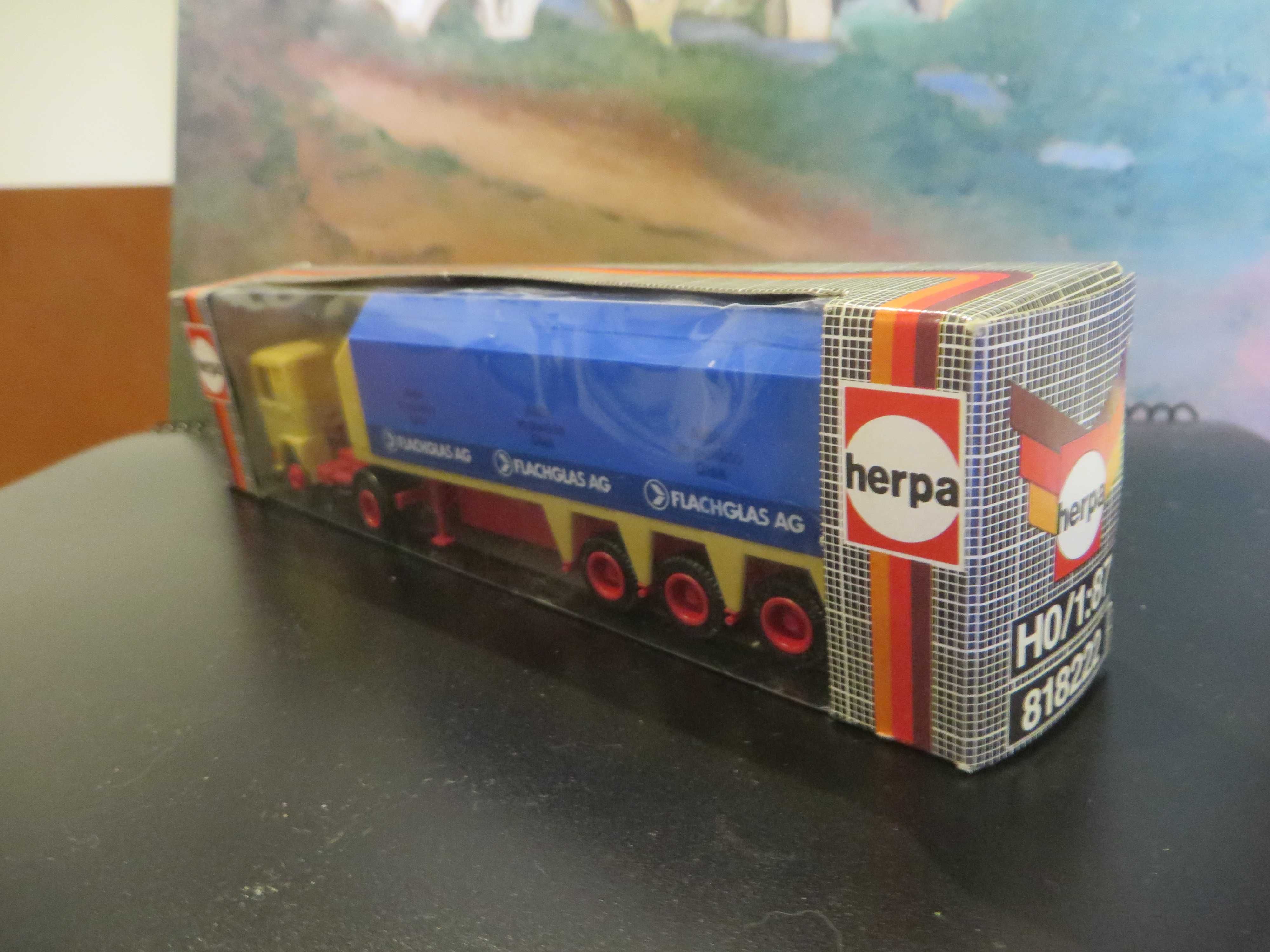 Camião colecção HERPA MAN F8 - escala 1/87 - NOVO