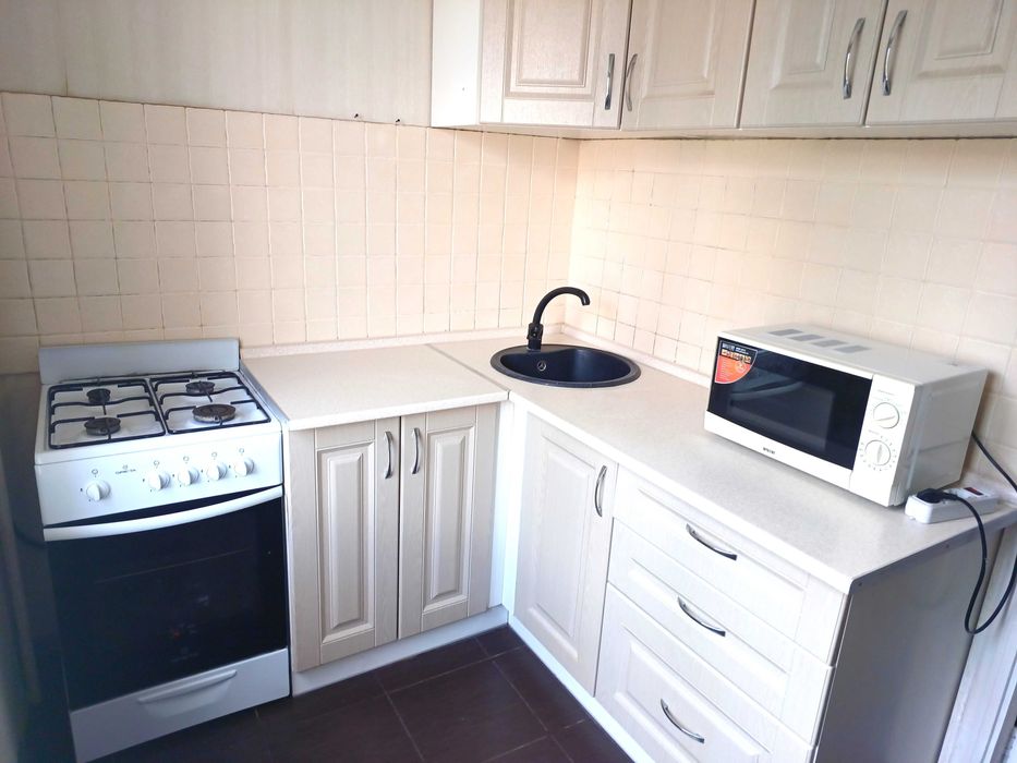 Продам газову плиту стан ідеальний все робоче  Лук"янівка Коперника