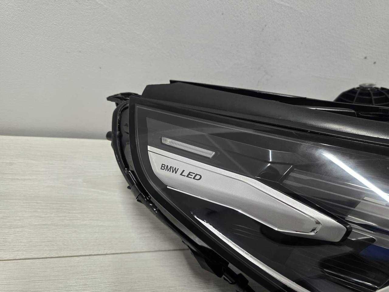 Права фара BMW 5 g60 adaptive led USA США нова