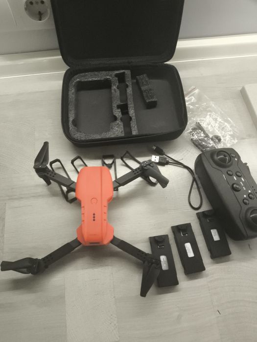 Квадрокоптер дитячий.