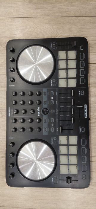 DJ kontroler midi Reloop Beatmix 4