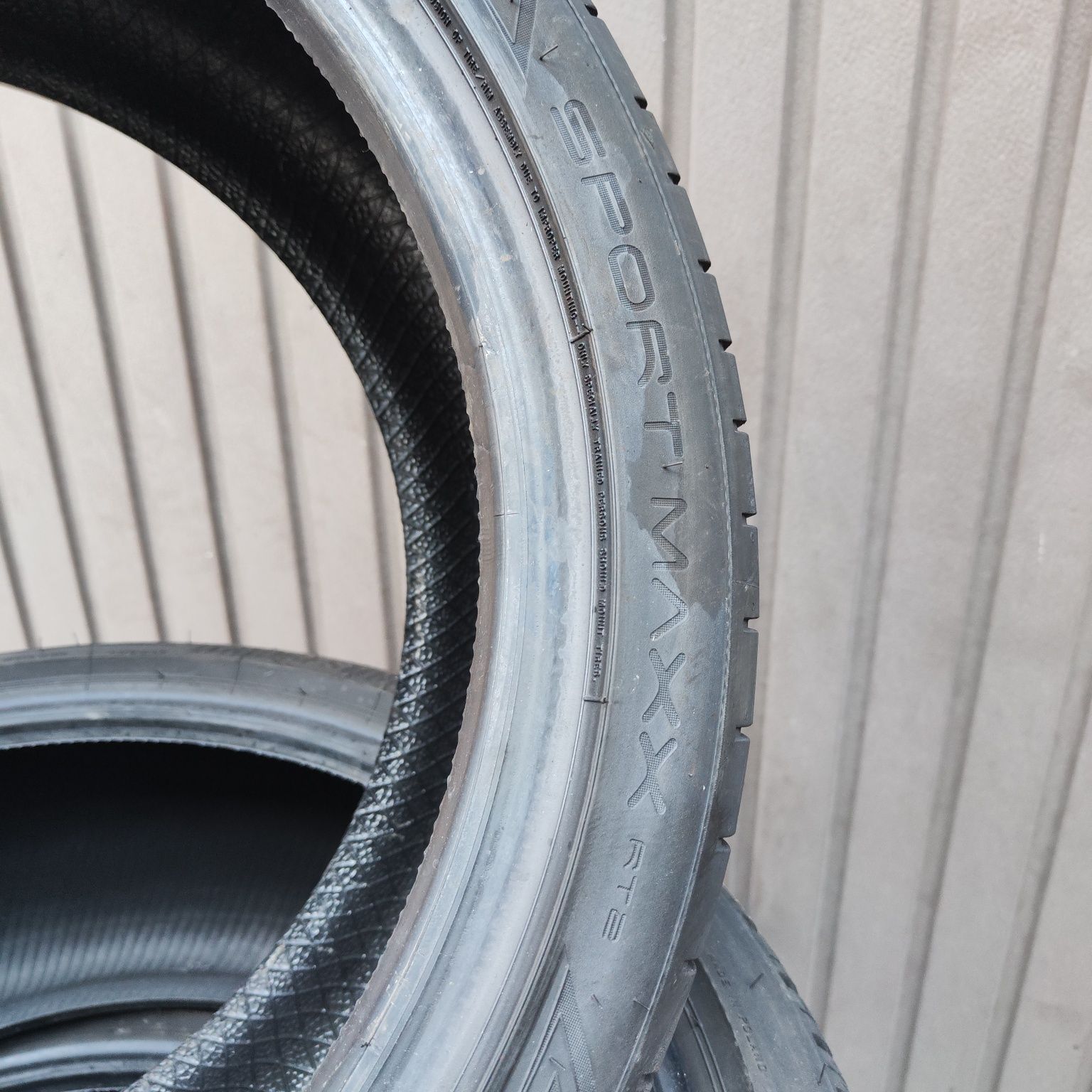 Goodyear eagle F1 asimetric 3 275/40/18 pojedynka