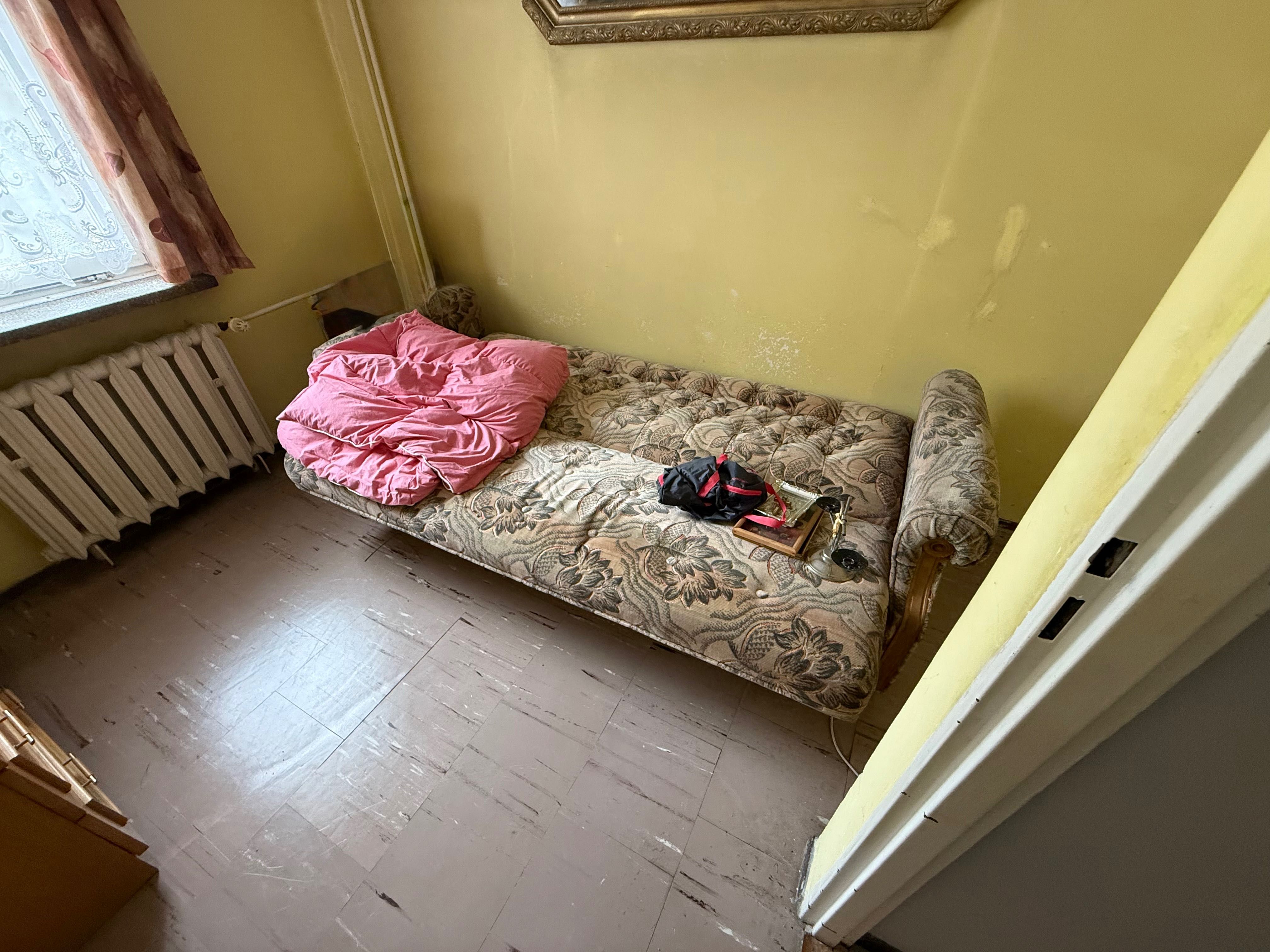 Wersalka i stół - ODDAM ZA DARMO