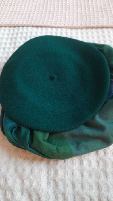 Beret wełniany plus szalik